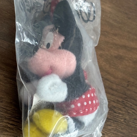 DISNEY World Mini Bean Bag Plush MINNIE MOUSE Kellogg’s Cereal Promo Toy 2001 - Picture 3 of 5